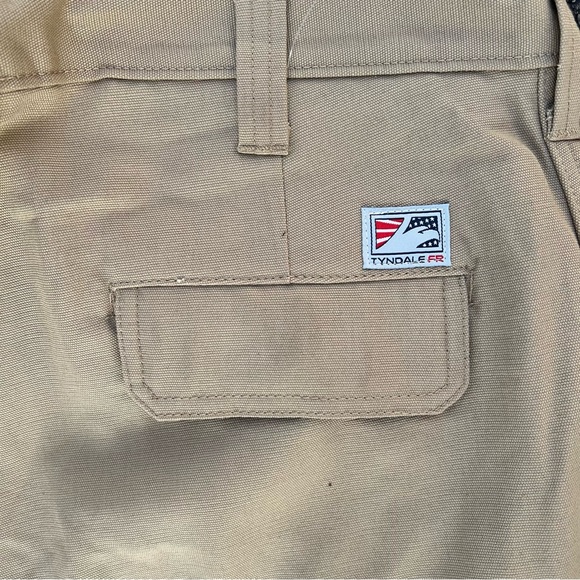 Tyndale FR Khaki cargo pants NWT ARC Rated Flame Resistant Work Pants 42 x 31 - Picture 1 of 11